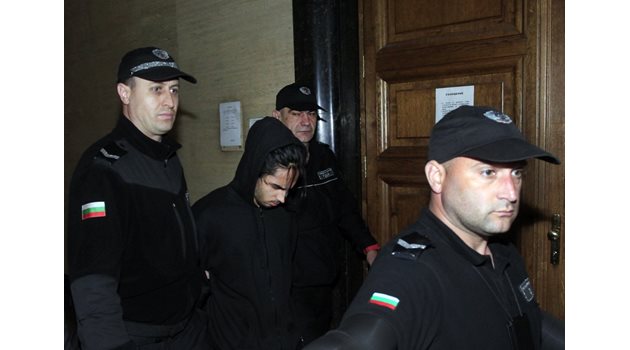 Адриан Антонов беше обвинен в причиняване на смърт по непредпазливост на двама души на столичния булевард "Сливница".