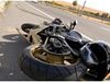Моторист е ранен при катастрофа в София