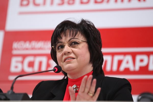 Корнелия Нинова се зарече да не коментира вътрешнопартийните интриги до конгреса.