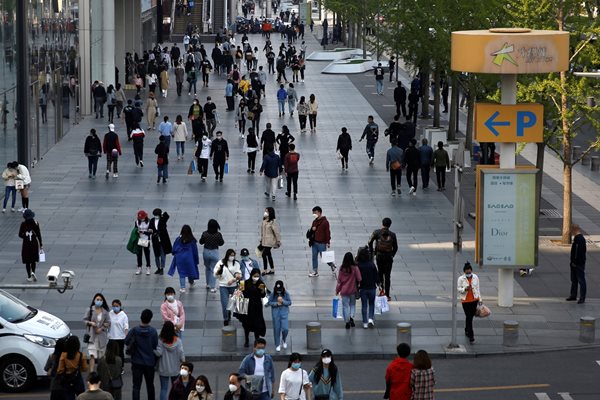 В Китай растат случаите на заразените без симптоми