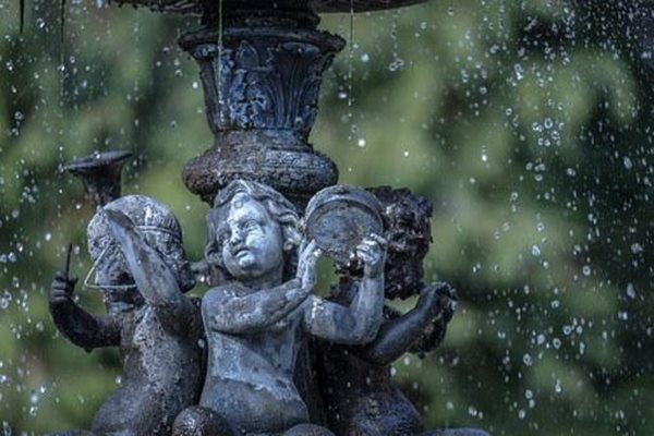 Венеция призовава туристите да пият вода от фонтаните