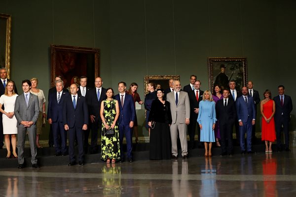 Лидерите на страните от НАТО СНИМКИ: Ройтерс