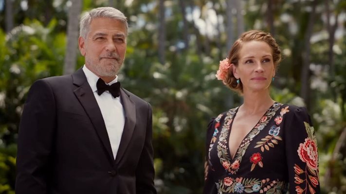 Клуни и Робъртс като разделеното семейство в "Билет до рая"