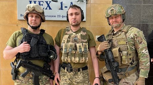 Топ разузнавачът на Украйна оцеля в атентат и в жестоки битки на спецчастите