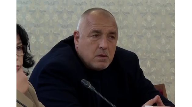 Бойко Борисов е притиснат да изпълни ангажимента си да прокара съдебна реформа.
