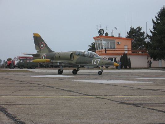 Военен самолет L-39ZA Albatross, какъвто управляваха двамата пилоти СНИМКА: airgroup2000