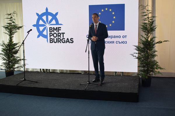 „БМФ Порт Бургас” АД изпълнява проект за изграждане на ново корабно място
