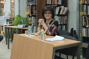 Цвета Караянчева представя първата си книга в Пловдив