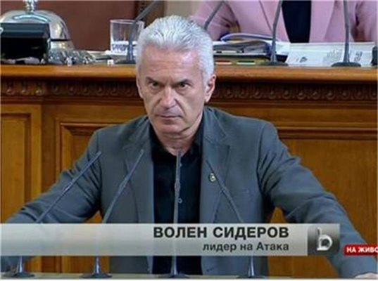 Сидеров: Аз осигурих кворума, но няма да подкрепя кабинета Орешарски (Обновена)