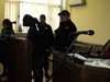 Таксиджия изнасилва 3 ч. в дома си 15-годишната приятелка на дъщеря си (Обзор)
