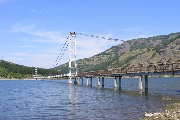 Най-дългият въжен мост на Балканите е до Кърджали