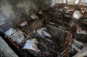 Откриха машина, събирала графит край Чернобил. Експерт: Допир до нея е смъртоносен (Видео)