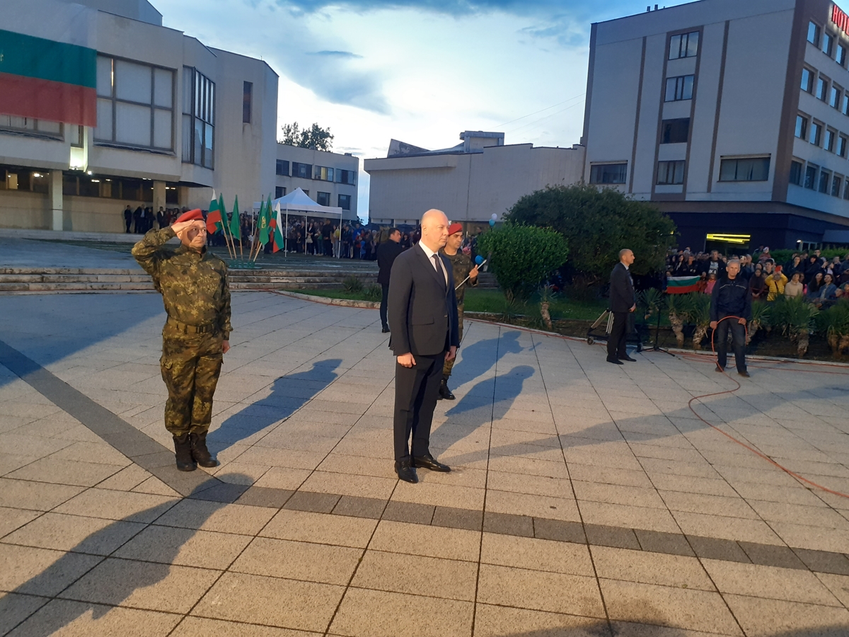 С митинг-заря във Враца почетоха Христо Ботев и загиналите за свободата на България