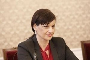 Дариткова: Въпреки че президентът свали доверие от правителството, ще подкрепим ветото