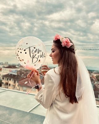 Радина Боршош вдига сватба с фотограф, обичан от театралните звезди