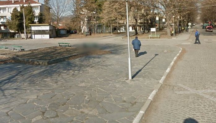 Град Баня, Карловско Снимка: Google street view