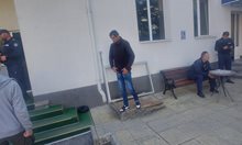 Арестуван крадец на дограма от басейн в Благоевград