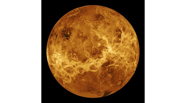 Кацането на Венера се превръща в научна сензация.
