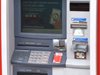 Работник се заклещи в банкомат в Тексас (Видео)