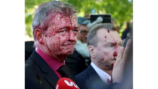 The Russian ambassador in Warsaw was flooded with red paint