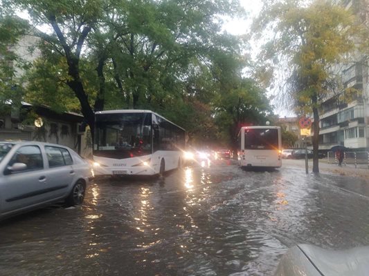 Такава е ситуацията и на улица "Владивосток".