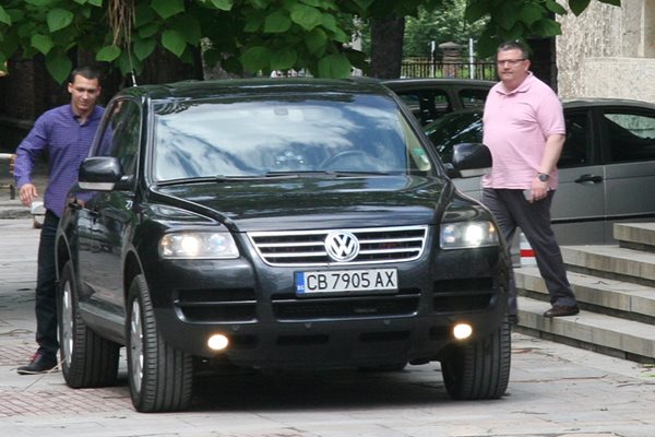 Главният прокурор Сотир Цацаров се появи в пловдивския съд.