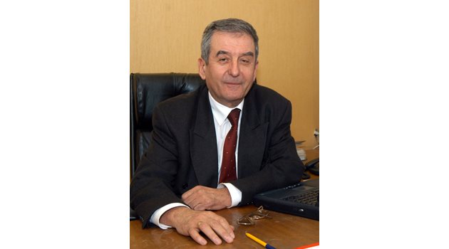проф. Стоян Марков  е член на Консултативната група по инфраструктурата (INFRAG) на European High-Performance Computing Joint Undertaking , което е сдружение на 26-те страни членки и Европейската комисия. 