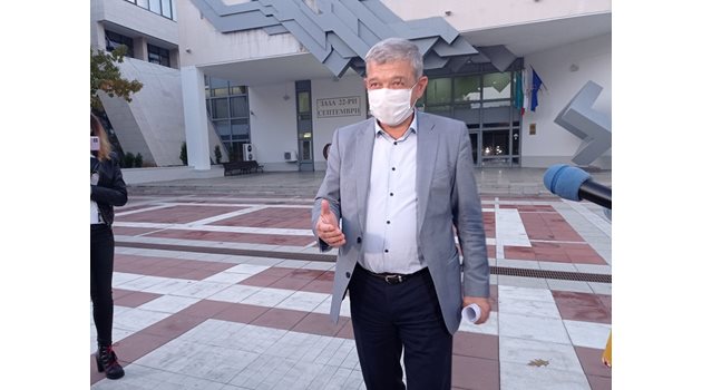 Отложиха делото за отстраняване кмета на Благоевград, той и адвокатът му - болни