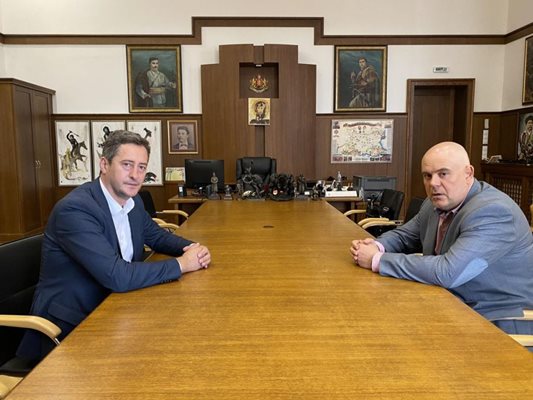 Наскоро главният прокурор Иван Гешев прие в кабинета си Марио Миланов.
