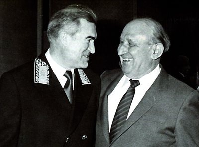 Тодор Живков с новоназначения посланик на СССР Виктор Шарапов