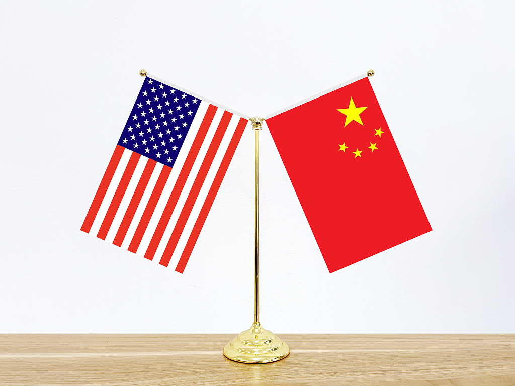 Високопоставени дипломати от Китай и САЩ обсъдиха подобряването на двустранните отношения