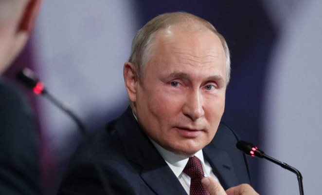 Путин е лидер на глутница вълци. Ако прояви слабост, глутницата ще го убие