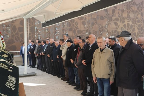 Погребението на Халил Расим в Истанбул СНИМКА: ФЕЙСБУК СТРАНИЦА НА ДПС - КЪРДЖАЛИ