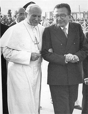 Андреоти с покойния папа Йоан-Павел Втори