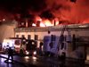 Огнен ад в Русия: 8 пожарникари загинаха при борба с пламъци в склад (снимки)