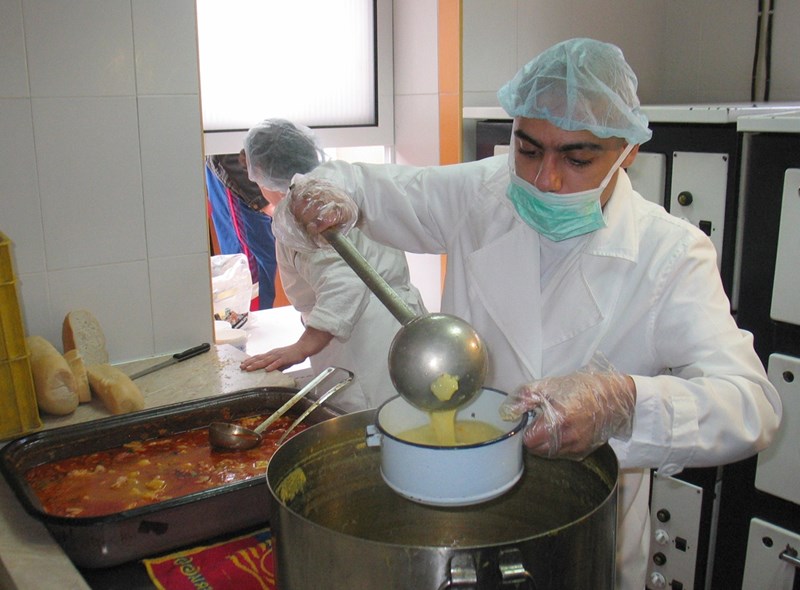 С 520 хил. лева община "Родопи" ще храни със супа, основно и хляб 200 души