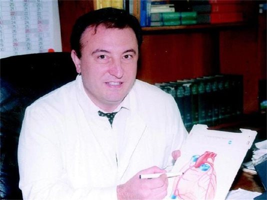 Д-р Борислав Ацев, кардиолог в университетската болница "Света Екатерина" в София
Той отговаря на въпроса на А. Г.