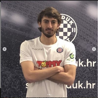 Кристиан Димитров действаше уверено в защитата на "Хайдук", въпреки загубата на тима му. 
Снимка: официален сайт на "Хайдук".