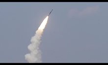 Пакистан изстрелва първата си ядрена ракета от подводница