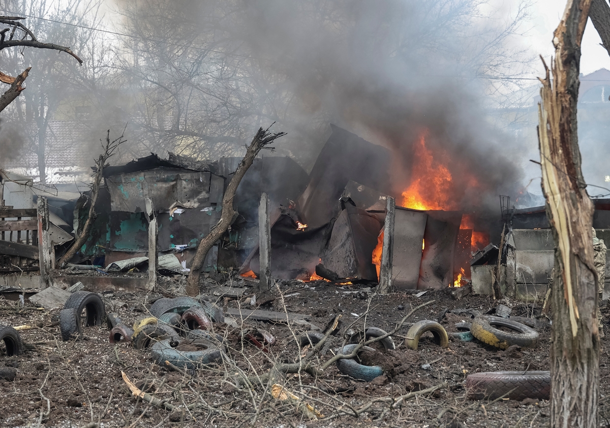 За денонощие в Украйна са загинали най-малко 8 цивилни, а 29 са пострадали