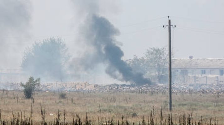 Според медии в Украйна е атакувана военновъздушната база "Белбек" СНИМКА: Туитър/Alan39982121