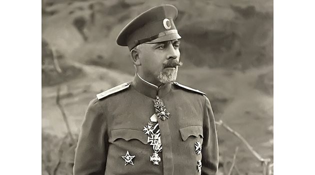 Генерал Владимир Вазов