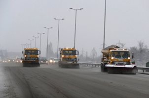Прокуратурата спеши кметовете в Пловдивско
за снегорини, пясък и сол