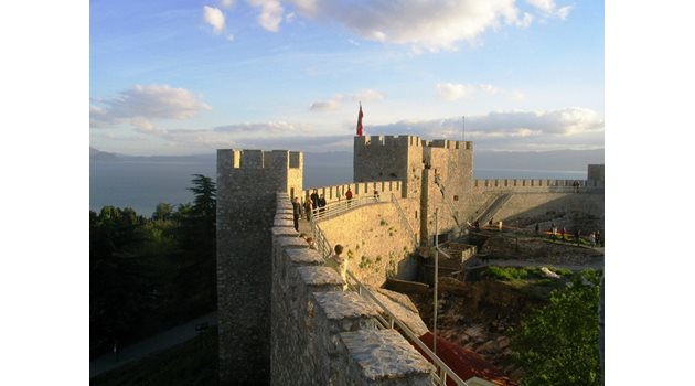 ВИЗИЯ: Така македонците си представят Самуиловата крепост и са я изградили в Охрид.