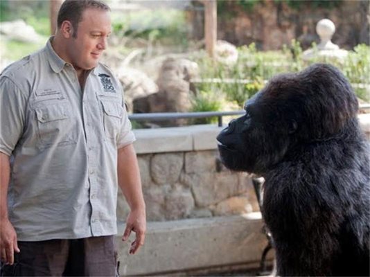 Кевин Джеймс е в главната роля в "Опашати сватовници". Неговият служител от зоопарк може да разговаря с животните. 
СНИМКИ: АРХИВ
