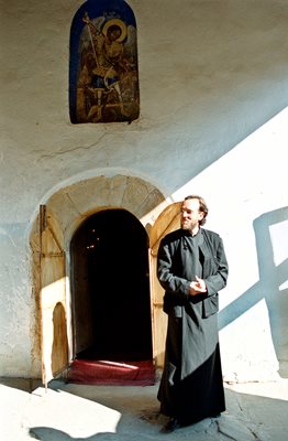 Дим Дуков като монах в Чекотинския манастир

СНИМКИ: АРХИВ