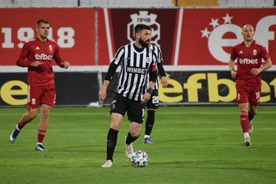 Димитър Илиев вкара победния гол за "Локо" срещу "Зоря".
