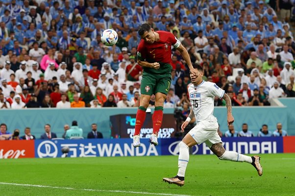 От нашия човек в Катар: И Португалия на 1/8-финал след 2:0 над Уругвай