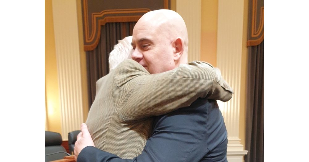 Geshev in the US Congress, talking about how the prosecutor’s office is fighting Russian intelligence, a congressman hugs him