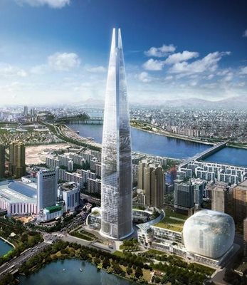 Небостъргачът Lotte World Tower се намира в Сеул и ще бъде готов през 2016 г. Сградата ще бъде висока 556 метра, в които са разположени 123 етажа. С завършването си Lotte World Towe ще подмине Ryugyong Hotel, превръщайки се в най-високата сграда в Южна Корея